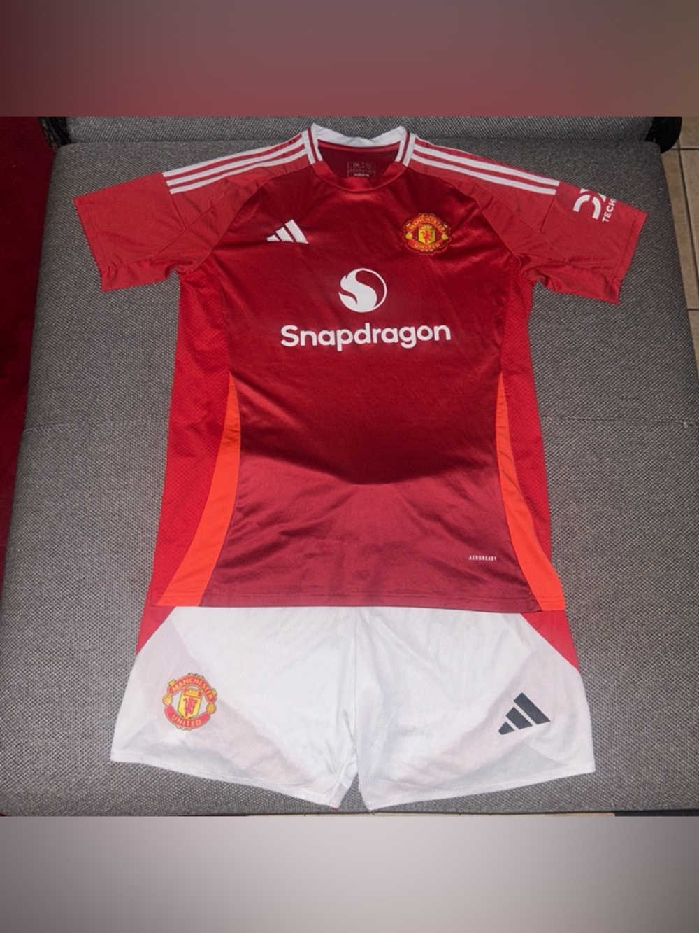 Manchester United FC Snapdragon Red Home Jersey and White Shorts